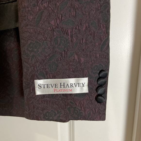 NWT Steve Harvey Men’s 52L Blazer, Purple & Black Floral - Picture 4 of 9